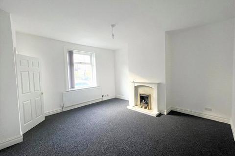 3 bedroom terraced house to rent, Pickford Street, Huddersfield, West Yorkshire, HD3