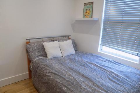 3 bedroom flat to rent, Bavaria Road , Third Floor Flat, Hornsey, London, N19