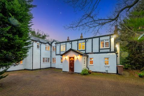 5 bedroom detached house for sale, Spinning Wheel Lane Binfield, Berkshire, RG42 5QH