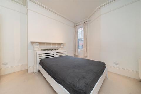 3 bedroom apartment to rent, London W8