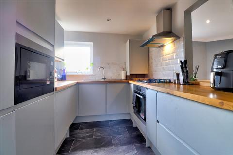 93 Chapel Fields, Godalming, GU7 2AA