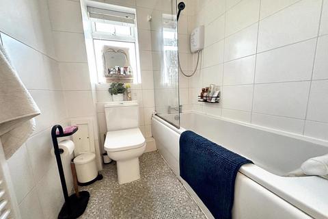 2 bedroom flat for sale, Waldegrave Court Westfield Avenue, Saltdean, BN2 8HW