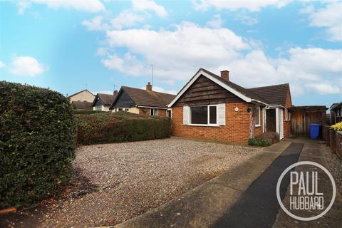 2 bedroom detached bungalow for sale, Grayson Avenue, Pakefield, NR33