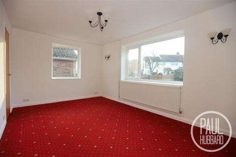 2 bedroom detached bungalow for sale, Grayson Avenue, Pakefield, NR33