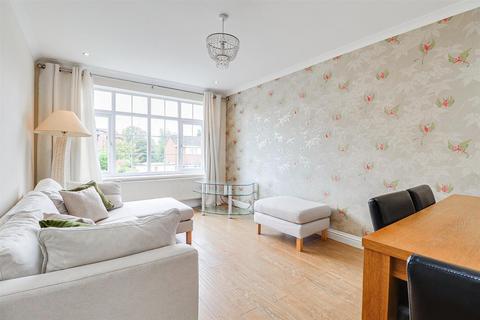 2 bedroom apartment for sale, Rivington Close, Southport PR8