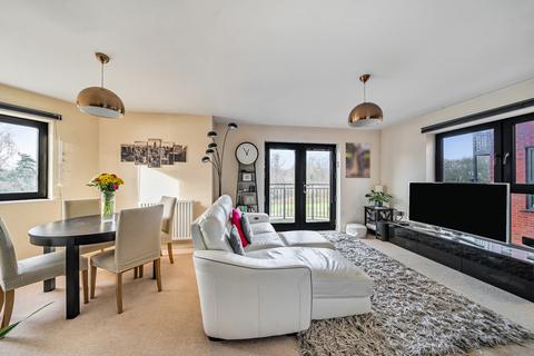 2 bedroom apartment for sale, Raven Close, Watford, Hertfordshire