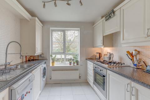 37 Britannia Close, Redditch, B98 7BN