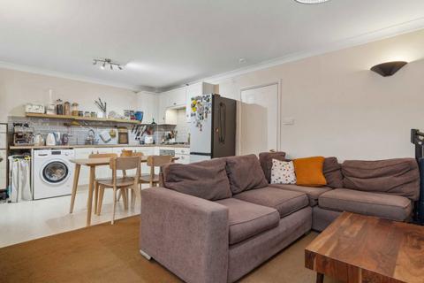 Flat 10, White Lodge Castlebar Park, London, W5 1BX