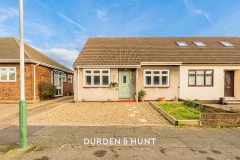 11 Hunter Drive, Hornchurch, RM12 5TP