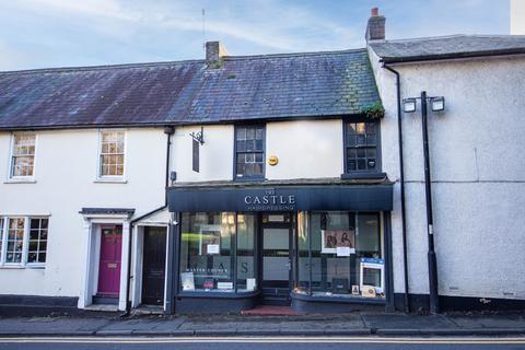 Retail property pop up for sale, Castle Street, Berkhamsted, Hertfordshire, HP4