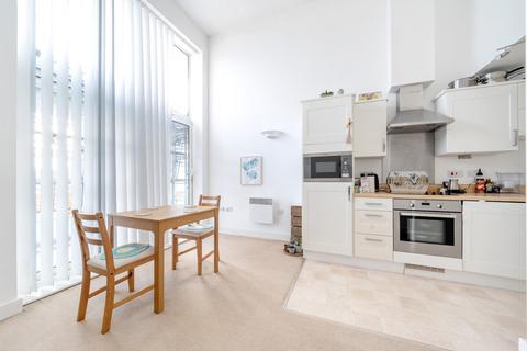 1 bedroom flat for sale, High Street, Southampton, Hampshire, SO14