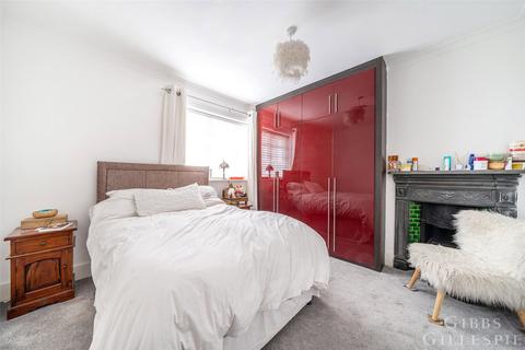 5 Meadvale Road, London, W5 1NS