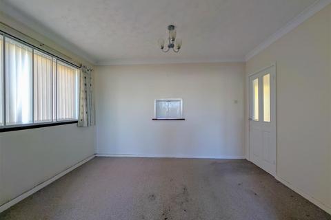 2 bedroom detached bungalow for sale, Forest View Road, Gloucester GL4