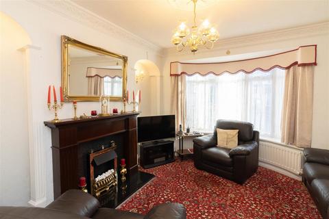 3 bedroom semi-detached house for sale, Limewood Grove, North Gosforth, Newcastle Upon Tyne