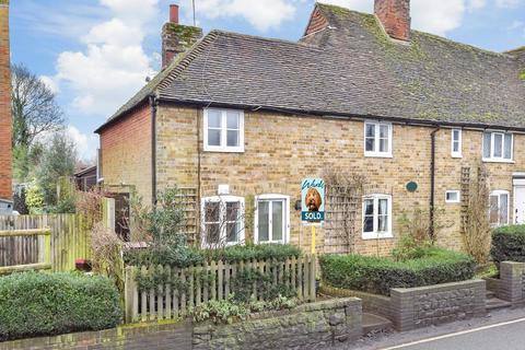 2 bedroom end of terrace house for sale, Church Hill Cottages, Maidstone ME17