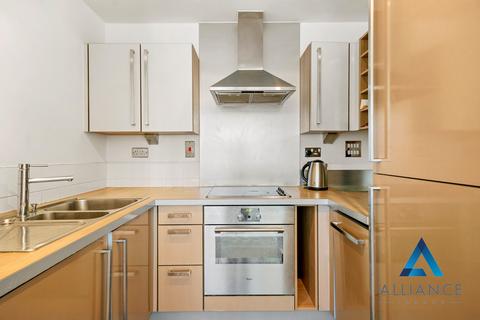 1 bedroom flat to rent, Neutron Tower, London E14