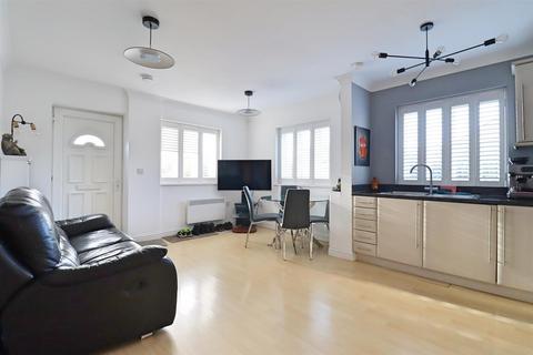 1 bedroom flat for sale, Timber Yard, Station Approach, Braintree