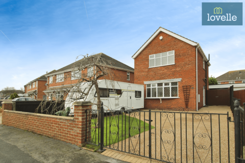 3 bedroom detached house for sale, Sunningdale, Waltham DN37