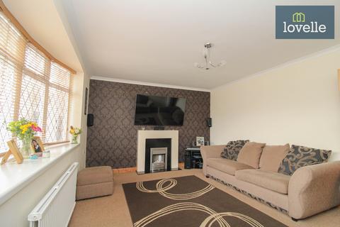 44 Sunningdale, Waltham, Grimsby, DN37 0UG