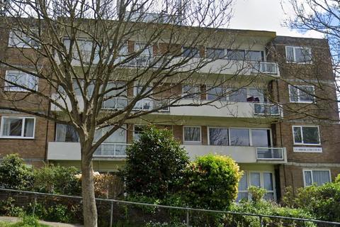 3 bedroom flat for sale, Upper Sea Road, Bexhill-on-Sea, TN40