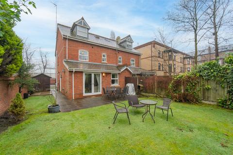 4 bedroom semi-detached house for sale, Alness Road, Whalley Range