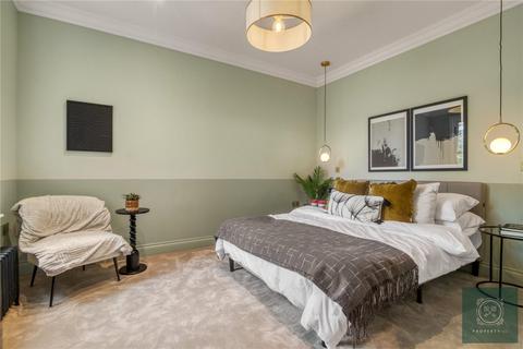 3 bedroom apartment for sale, Effingham Rd, London, N8