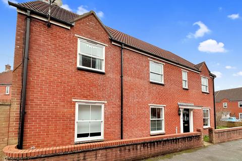 4 bedroom detached house for sale, Teasel Close, Devizes SN10