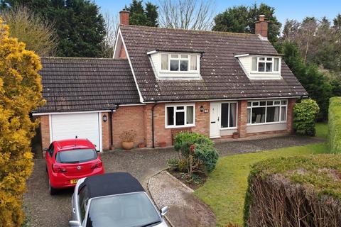 3 bedroom detached house for sale, Links View, Newton