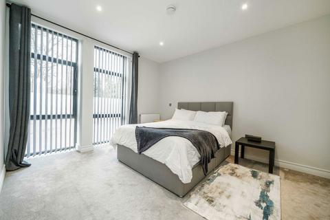 1 bedroom flat for sale, Littleworth Road, Esher KT10