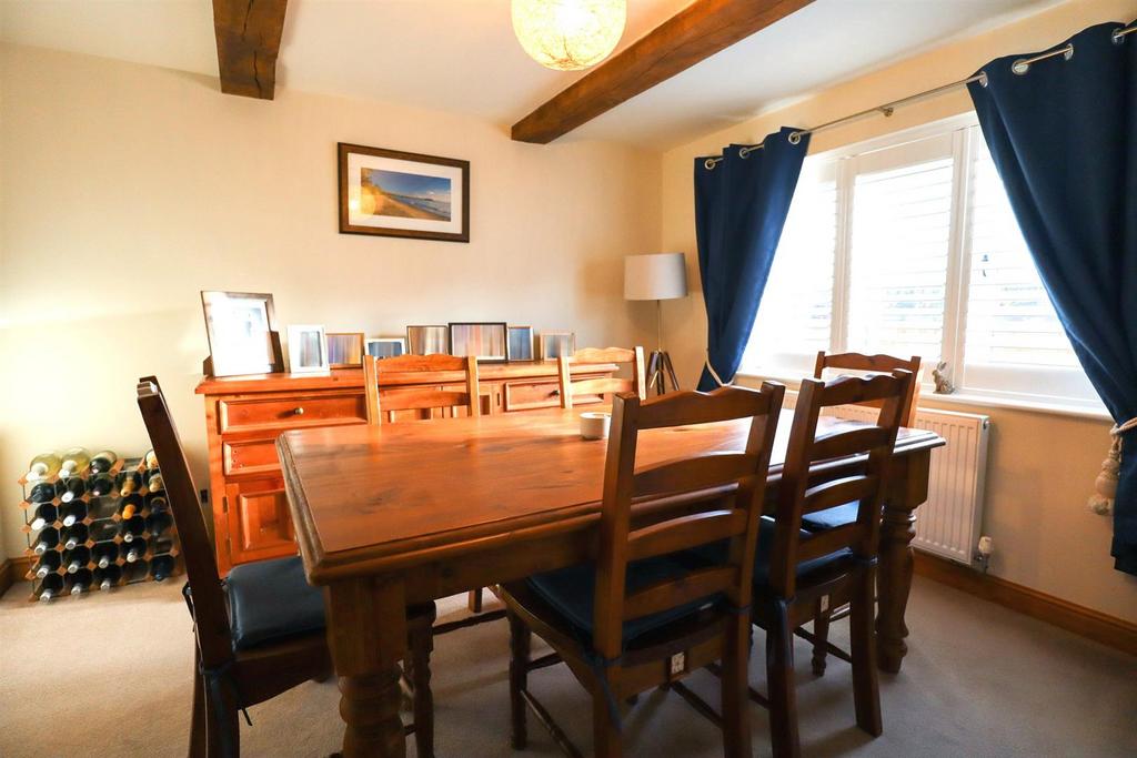 Dining room.jpg