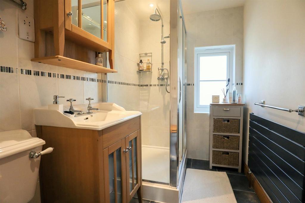 Ensuite.jpg
