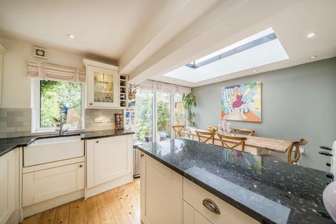 4 bedroom house for sale, Station Road, London W7