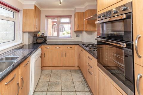 4 bedroom semi-detached house for sale, Chetwode Close, Westbury-On-Trym, Bristol, BS10