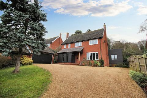 4 bedroom detached house for sale, Norwich Road, Stoke Holy Cross, Norwich