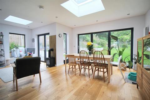 4 bedroom detached house for sale, Norwich Road, Stoke Holy Cross, Norwich