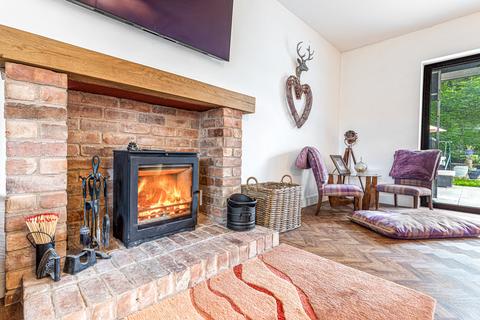 Mossdale Forest Drive, Kirby Muxloe, Leicester, LE9 2EA