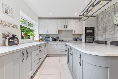 Mossdale Forest Drive, Kirby Muxloe, Leicester, LE9 2EA