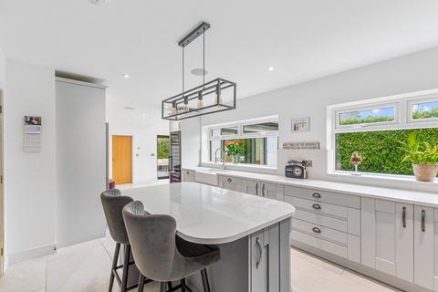 Mossdale Forest Drive, Kirby Muxloe, Leicester, LE9 2EA