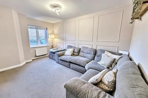 40 Batchelor Way, Downton, Salisbury, SP5 3FN