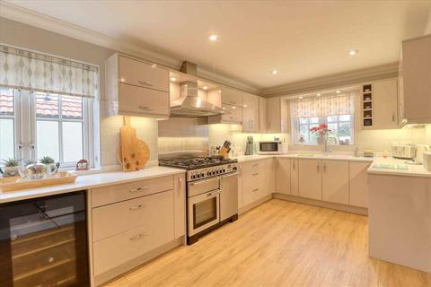 62 Elm Road, Little Clacton, Clacton-on-sea, CO16 9LR