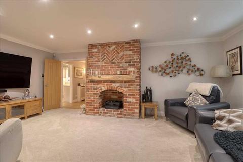 62 Elm Road, Little Clacton, Clacton-on-sea, CO16 9LR