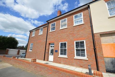 2 bedroom apartment to rent, Park Street, Princes Risborough HP27