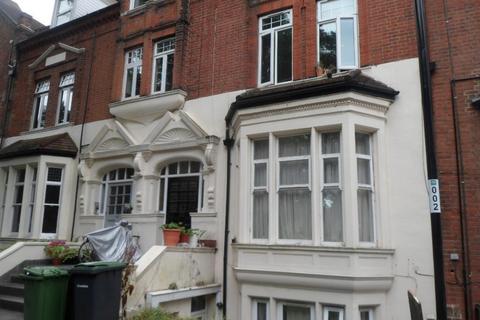 2 bedroom flat to rent, London SE4