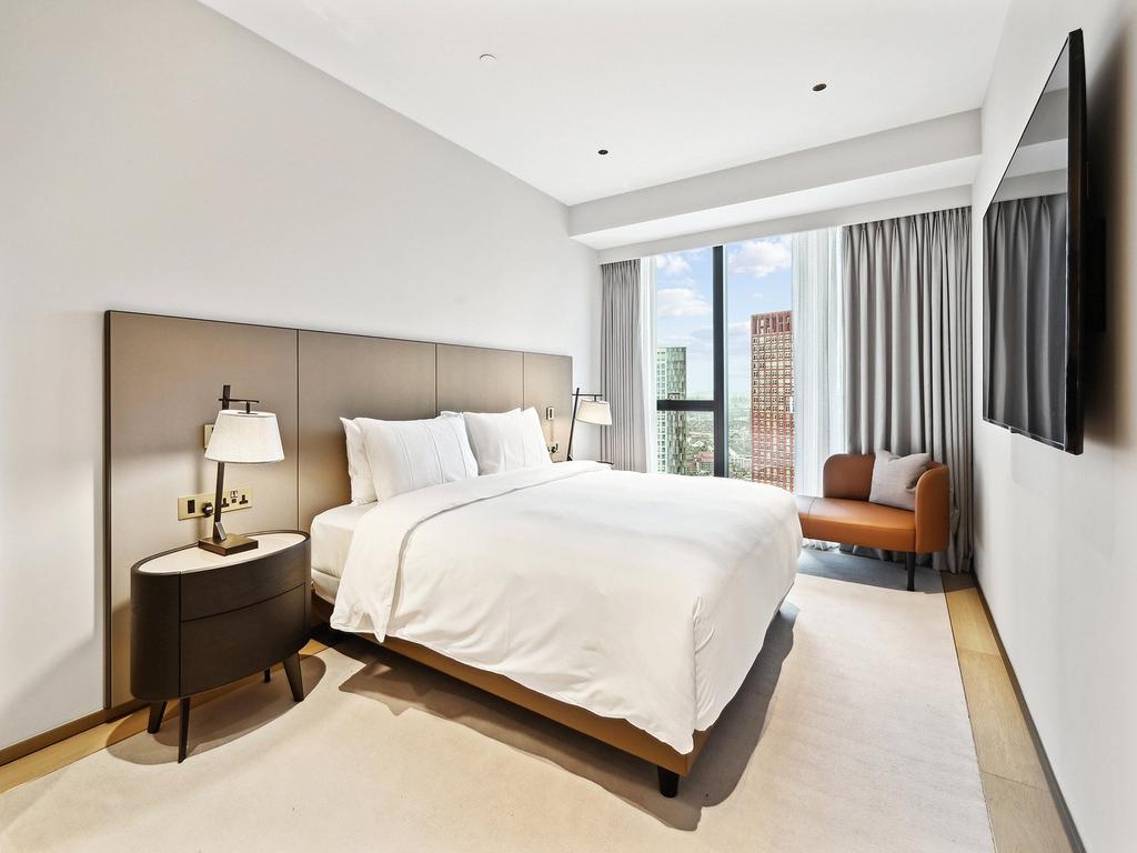 2405 Park Hyatt