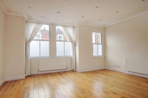 2 bedroom flat to rent, Lower Richmond Road Putney SW15