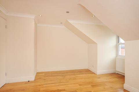 2 bedroom flat to rent, Lower Richmond Road Putney SW15