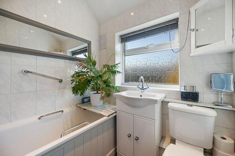 47 Bramblewood Close, Carshalton, SM5 1PQ