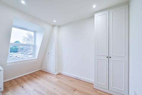 2 bedroom maisonette for sale, High Road, North Finchley, London, N12