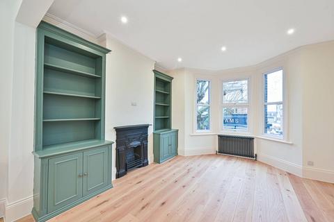 2 bedroom maisonette for sale, High Road, North Finchley, London, N12