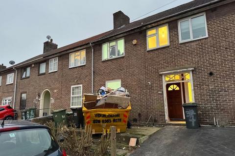 3 bedroom semi-detached house to rent, Moorside Road, Bromley BR1